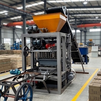 Machine automatique de fabrication de blocs creux en ciment KAIQIAN QT4-23A avec PLC et pompe en promotion