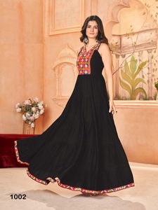 Robe spéciale Navratri de concepteur d'approvisionnement direct d'usine pour porter la robe de mariage pour la mariée à un prix abordable - Product Image 4