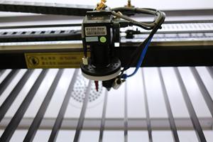 1390 lớn khu vực làm việc 80W 100W 150W RUIDA 1390 CO2 cắt laser Khắc Máy ảnh CCD - Product Image 6