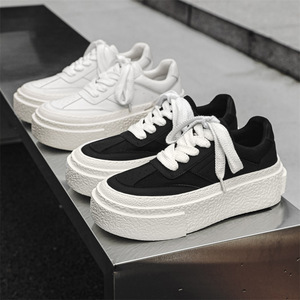 Baskets d'été 2026 pour hommes, style pieds nus, avec semelles en toile plus épaisses et plus respirantes et matériau souple pour rehausser la silhouette - Product Image 2
