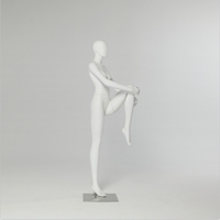 Mannequin femme en FRP grandeur nature avec tête, pose debout sportive, original européen, vitrine de vêtements