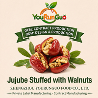 OEM En vrac Dattes rouges Jujube faites à la main fourrées aux noyaux de noix, collation énergétique semi-molle, naturelle, saine et nourrissante pour le cerveau 10kg