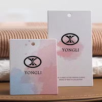 Étiquettes suspendues personnalisées avec logo de marque privée, étiquettes en papier pour vêtements, étiquettes de vêtements