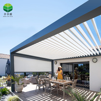 Pérgola ajustable para exteriores con techo de persiana operable motorizada moderna de suministro de fábrica