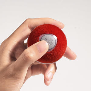 Giocattolo per gatti in Silicone rosso caldo di moda moderna per animali domestici giocattolo elettrico intelligente ad auto-rotolamento giocattolo per gatti attivato dal movimento - Product Image 1