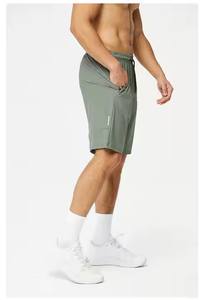 Nuevos pantalones cortos de baloncesto con logotipo gratuito para hombre, ropa deportiva para correr, gimnasio de verano, pantalones cortos reflectantes informales holgados para hombre con bolsillos con cremallera - Product Image 6