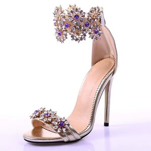 Sandales à talons hauts modernes 2022, bout ouvert, respirantes, ornées de diamants, chaussures de luxe, escarpins à bride cheville, sandales d'été pour femmes, grande taille 47 - Product Image 4