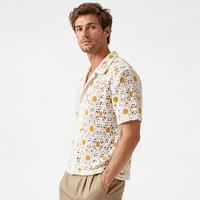Cardigan fin en crochet pour homme avec logo personnalisé, boutons ajourés, manches courtes, col camp, blanc uni, été, polyester, usine OEM ODM