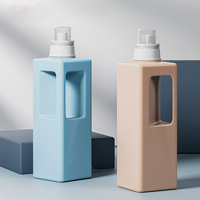 Fabricant Bouteille carrée à poignée en PE Bouteille de détergent à lessive de grande capacité de 1,25 L emballage en plastique