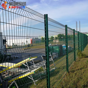 Poteau en acier galvanisé et recouvert de PVC pour clôture de sécurité 3D, idéal pour les chantiers de construction et offrant une longue durée de vie - Product Image 3