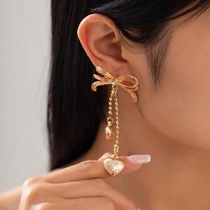 2025 nouvelles meilleures boucles d'oreilles pendantes à la mode pour femmes à la mode Simple luxe longue torsion goutte avec glands et cadeaux en pierre en alliage de cuivre - Product Image 2