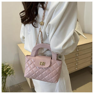 กระเป๋าสะพายข้างผู้หญิงแฟชั่นใหม่ปี 2026 พร้อมสายโซ่เพชร กระเป๋าถือผู้หญิง - Product Image 4