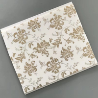 Panneaux de plafond en PVC de haute qualité, modernes, imperméables, avec motifs complexes en estampage à chaud, pour cuisine, couloir, chambre, salle de bain, salon, hôtel