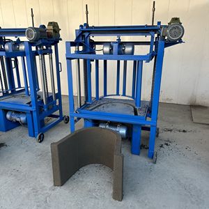 Macchina per la Produzione di Blocchi per Pavimentazione di Varie Forme e Dimensioni, a U e Quadrate, Diametro 20-220 Centimetri, Motore a Pressione Idraulica 4.5KW - Product Image 6