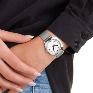 Montres HANNAH MARTIN avec logo personnalisé, cadran carré minimaliste pour femmes, montre-bracelet fine en acier inoxydable personnalisée pour dames - Product Image 2