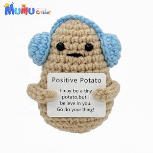 Audífonos de ganchillo hechos a mano personalizados al por mayor, con diseño de patata azul, de <span class=keywords><strong>boca</strong></span> plana, juguete de apoyo emocional, suministro a granel para regalos. - Product Image 1