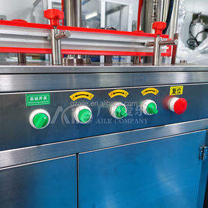 Pulvérisateur rechargeable d'aérosol Pintura et machine de remplissage pneumatique de gaz d'aérosol - Product Image 6