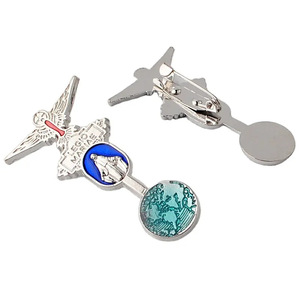 Design unico vergine maria religione croce spilla con spilla da balia - Product Image 1