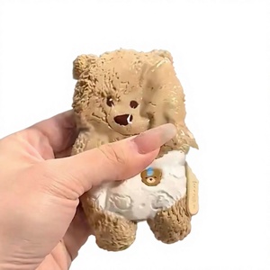 ของเล่นบีบคลายเครียดรูปหมีในชุดชั้นใน - Product Image 4