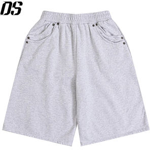 Pantalones Cortos Deportivos Holgados Personalizados <span class=keywords><strong>de</strong></span> 450 g/m², con Bolsillos Dobles con Tachuelas, Pierna Ancha, Color Gris Claro, <span class=keywords><strong>de</strong></span> Algodón, para Hombre, Estilo Casual Diario - Product Image 1