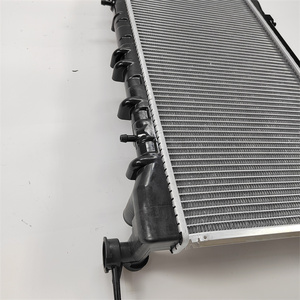 Radiador de refrigerante WLBTR 21460-0M520 69471 2141059Y00 para <span class=keywords><strong>NISSAN</strong></span> 100NX ALMERA <span class=keywords><strong>SUNNY</strong></span> 1990-2000 - Product Image 6