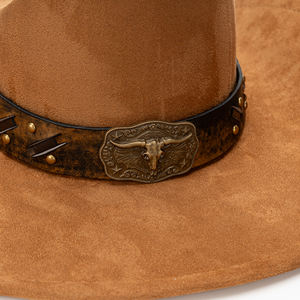 Sombrero Vaquero de Gamuza Estilo 2026 con Hebilla de <span class=keywords><strong>Toro</strong></span>, Banda con Tachuelas y Cordón Ajustable, para Hombre y Mujer, Estilo Casual para Exteriores, Combinable con Atuendos Diarios - Product Image 4