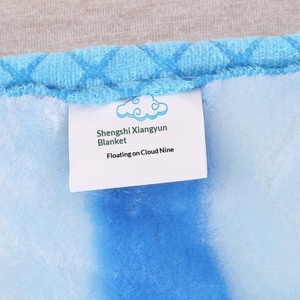 Manta Infantil de Franela de Doble Capa Hecha en Fábrica con Diseños de Dibujos Animados para Calor y Aire Acondicionado - Product Image 4