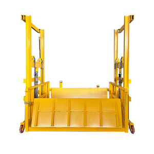 手动推拉式电动货物升降机 2-3吨负载能力 高锰钢结构 1700毫米装卸 - Product Image 1