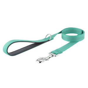 Laisse de traction pour animaux de compagnie à trois cordes réfléchissantes, anti-explosion, pour chiens de taille moyenne et grande, pour les sorties, la course et la marche, résistante à l'usure - Product Image 1