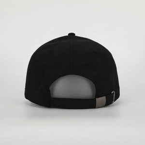 Gorra de Béisbol Deportiva Personalizada al por Mayor con Logotipo Bordado en 3D, 6 Paneles, de Alta Calidad, Impermeable, de Poliéster Negro, para Hombre y Mujer, con Detalles Metálicos - Product Image 5