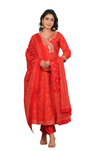 ชุดคุร์ติปักลายผ้าฝ้ายพร้อมกางเกงและผ้าคลุมไหล่ งานแฮนด์เมด ผลิตภัณฑ์สั่งทำจำนวนมาก - Product Image 2