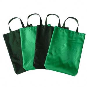 Sacs fourre-tout en polyester en promotion, personnalisables avec logo, réutilisables et pliables pour le shopping - Product Image 5