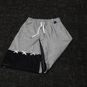 Shorts en coton épais vintage personnalisés en gros, brodés sur mesure, style streetwear, design color block, pour hommes - Product Image 1