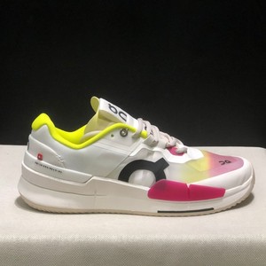 รองเท้าผ้าใบลำลองสีเหลืองสดใสแบบยูนิเซ็กซ์ รองเท้าสเก็ตแฟชั่นทรงเตี้ยสำหรับผู้ชายและผู้หญิง - Product Image 3