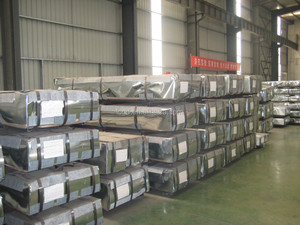 Panneaux de <span class=keywords><strong>toiture</strong></span> <span class=keywords><strong>en</strong></span> acier plat à longue portée, galvanisés, <span class=keywords><strong>en</strong></span> <span class=keywords><strong>zinc</strong></span> et aluminium, prix usine, 0,4 mm, étanches, pour la construction hôtelière - Product Image 3