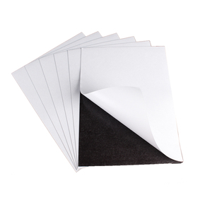 Aimant en caoutchouc avec adhésif ; <span class=keywords><strong>Feuille</strong></span> magnétique en caoutchouc avec adhésif ; <span class=keywords><strong>Feuille</strong></span> magnétique adhésive flexible - Product Image 4