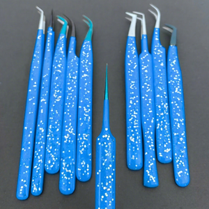 Pince à épiler pour cils à pointe en fibre incurvée fine, prise en main précise, outil d'extension de cils, boîte de luxe, logo personnalisé OEM - Product Image 1