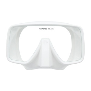 Masque de plongée sans monture à faible volume Aquadive pour femmes, pour la plongée en apnée, la plongée sous-marine et la natation - Product Image 2
