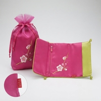 Pochette de voyage pliable en satin brodé de fleurs, mini sac à bijoux avec fermeture éclair, motif fleur de prunier, sac de rangement en maille pour femme