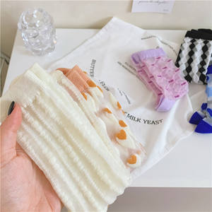 Primavera y verano nuevos calcetines de encaje amor japonés rayas verticales Cass calcetines de tubo medio para mujer <span class=keywords><strong>Klein</strong></span> azul transparente Soc para mujer - Product Image 2