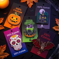Pin de solapa esmaltado personalizado de fábrica de Bangladesh, exento de impuestos, con brillo y purpurina, para Halloween, con diseño de casa, ahorre un 25% en el impuesto antidumping