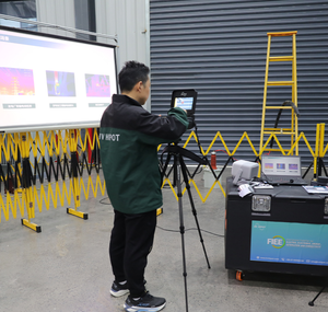 กล้องถ่ายภาพรังสีอัลตราไวโอเลต HVHIPOT GDUVI-41 สำหรับตรวจสอบการปล่อยประจุบางส่วนและไฟฟ้าสถิตย์แบบปรับแต่งได้ - Product Image 2