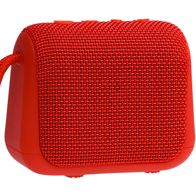 Waterproof Speaker 5W IP67 Level Waterproof with TWS Function 8 H Playing Time with Good Sound Quantity