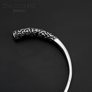 กำไลข้อมือเงินโบราณลายเมฆมงคล สร้อยข้อมือสแตนเลส 316 - Product Image 3