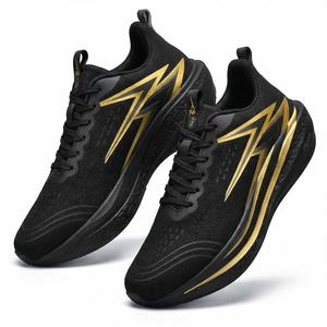 รองเท้าวิ่งรุ่นใหม่มาแรงสำหรับผู้ชายและผู้หญิง หนังแท้คุณภาพสูง พื้นคาร์บอน ผลิตด้วยเทคนิค Cold-Bonded - Product Image 2
