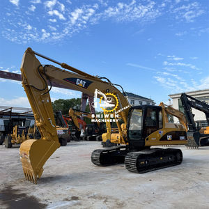 Excavatrice sur chenilles CAT320C d'occasion en excellent état pour travaux de terrassement, faible nombre d'heures, comprend pompe, roulement, engrenage, moteur - Product Image 3