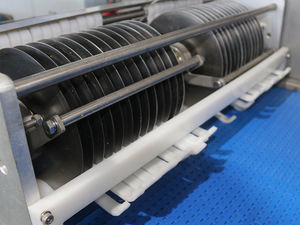 Equipo de cocina automático, mesa de carnicero, máquina cortadora de sierra de cinta para carne congelada de vaca y cerdo - Product Image 5