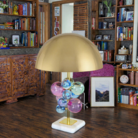 Lampe de bureau d'étude de salon en marbre décoratif en cristal coloré créatif moderne et minimaliste Lampe de table de chevet