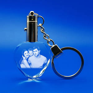 Porte-clés personnalisé en cristal 3D poli et lumineux en forme de porte de Berlin-Brandebourg, Allemagne, pour souvenir - Product Image 4