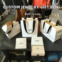 Kotak Kemasan Perhiasan Kaku Biodegradable Cetak Kustom dengan Cetak Vanishing Bentuk Kustom untuk Tas Hadiah Berlapis Spons Warna-warni